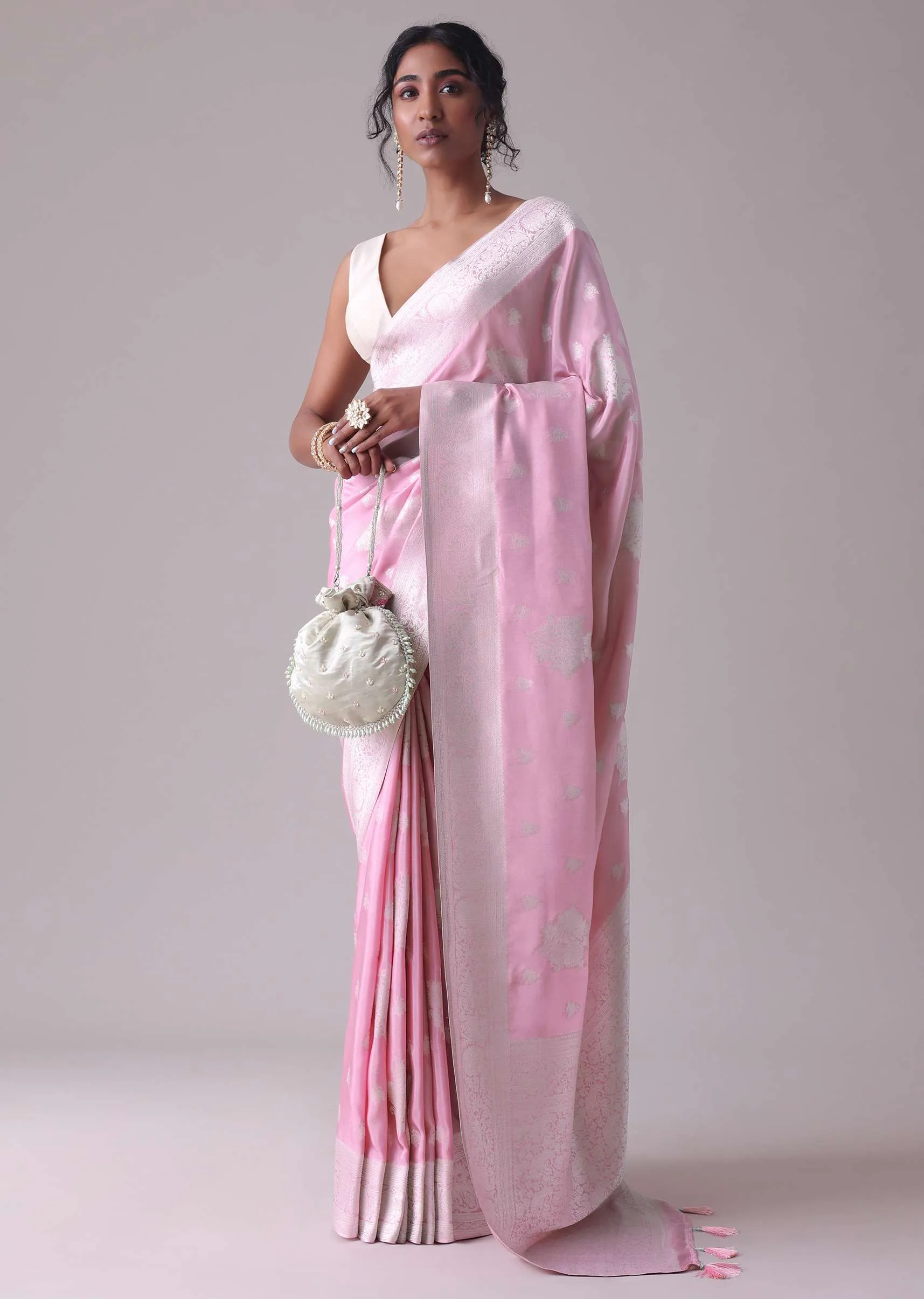 Lilac Sachet Pink Woven Saree In Dola Silk And Silver Weave