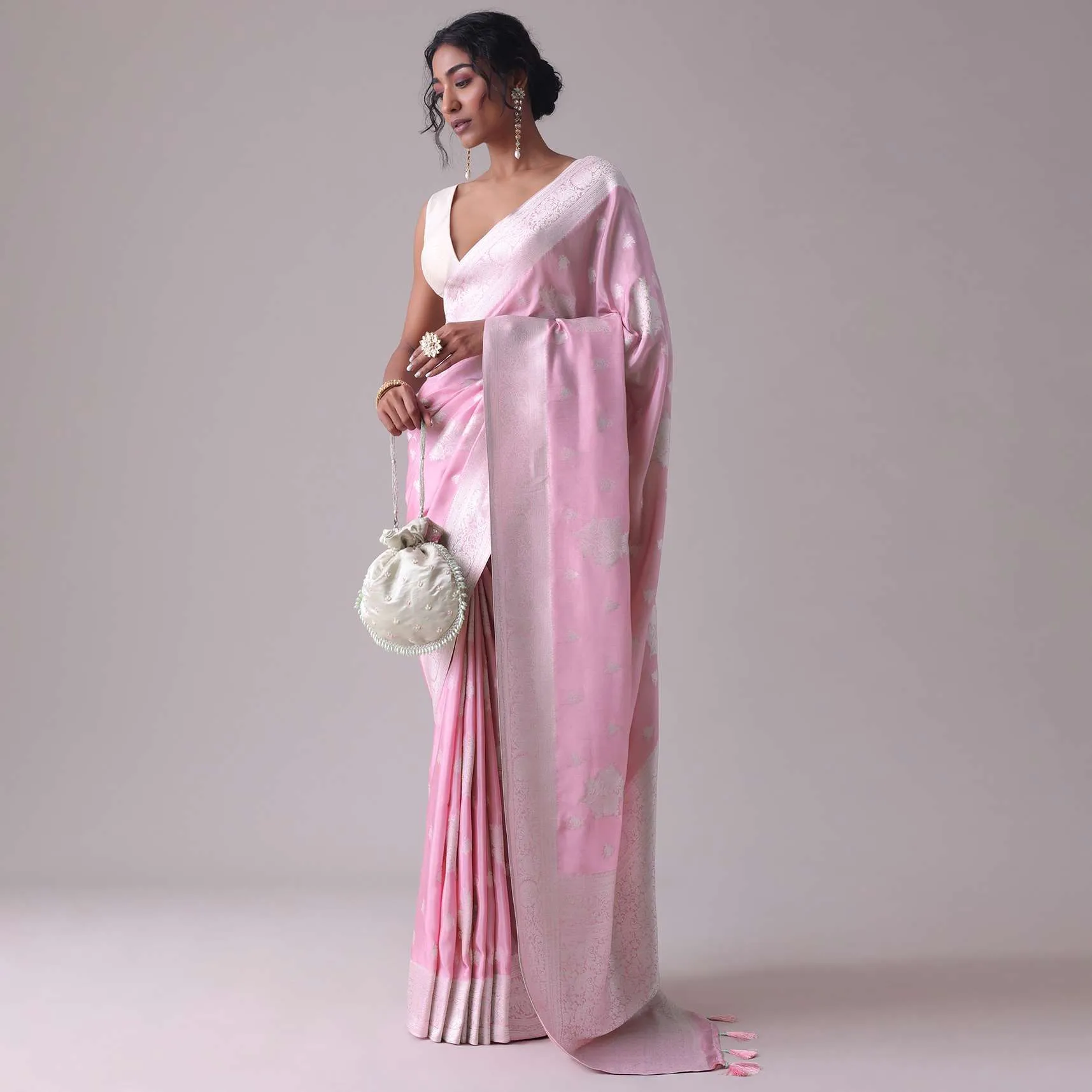 Lilac Sachet Pink Woven Saree In Dola Silk And Silver Weave