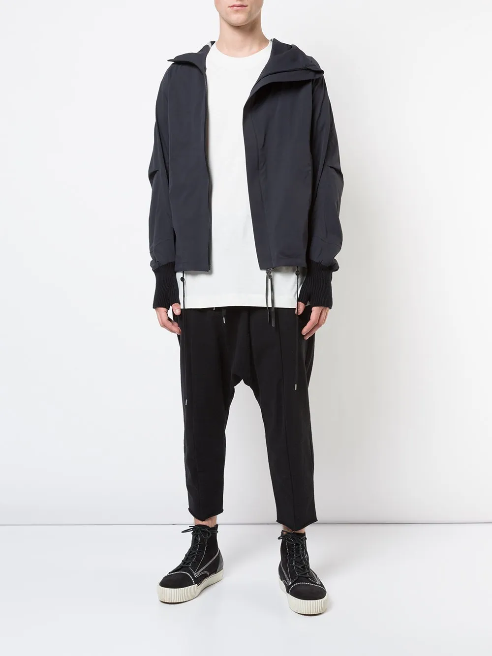 Thumb Cuff Zipped Jacket
